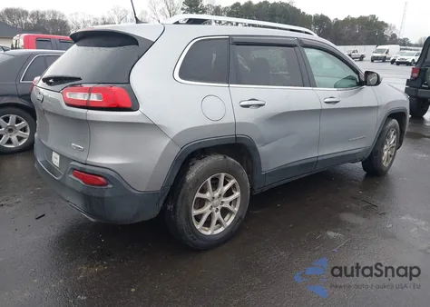 2015 Jeep Cherokee Latitude z USA, uszkodzony, nr VIN 1C4PJMCS9FW659314